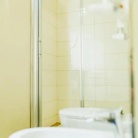 Interno 3 ゲストハウス 3*