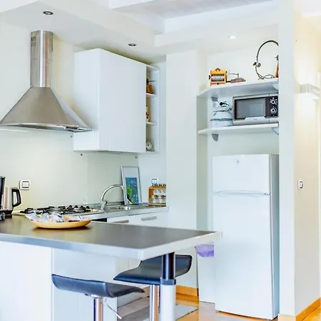 Interno 3 アパート *