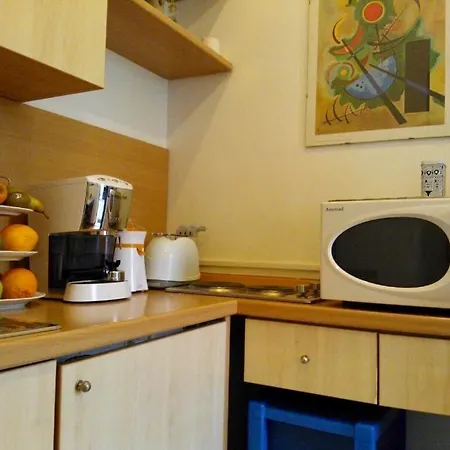 Apartment Interno 3 *