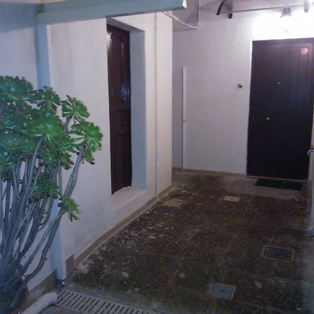Interno 3 Bari